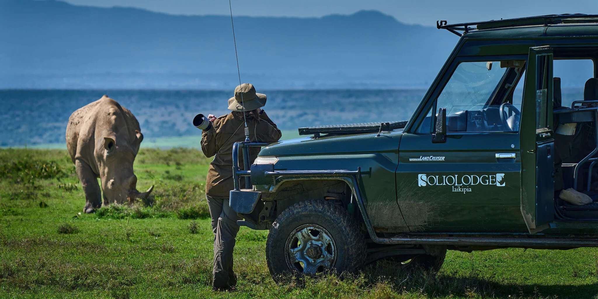  Watching rhinos at Solio Lodge 